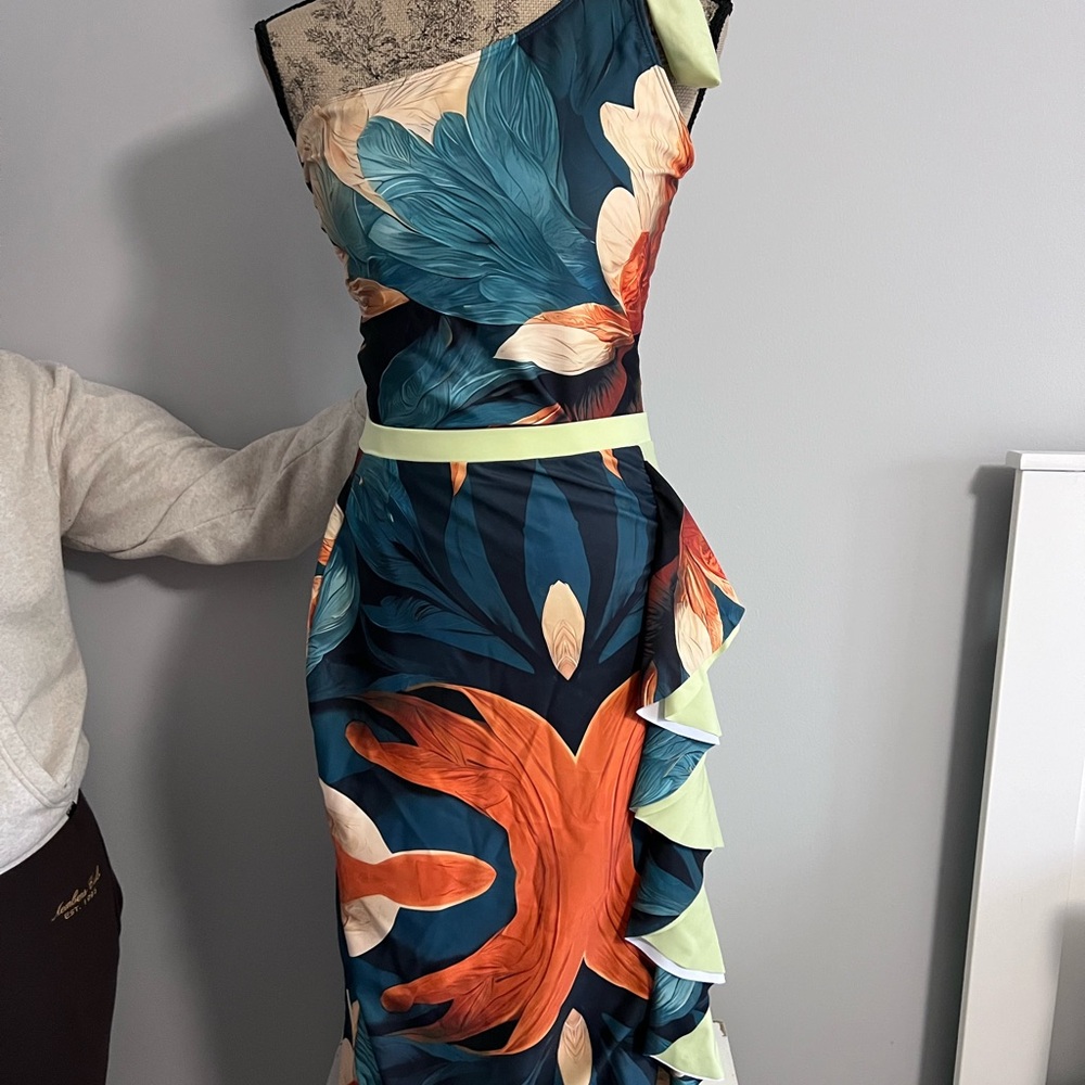 Floral One-Shoulder swimsuit with skirt